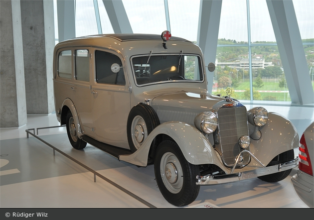 Stuttgart - Mercedes Museum - KTW