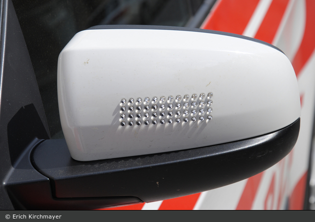 Notfallrettung - BMW X5 - NEF - LEDs im Aussenspiegel