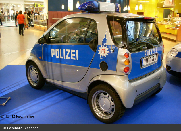 HH-7474 - Smart City-Coupé - FuStW / Öffentlichkeitsarbeit