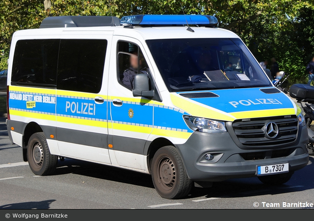 B-7307 - MB Sprinter - GruKW A