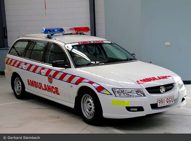 Cairns - Queensland Ambulance Service - ELW