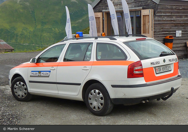 Disentis - KaPo Graubünden - Patrouillenwagen