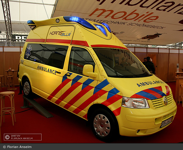 VW Transporter T5 - Ambulanzmobile Schönebeck - KTW