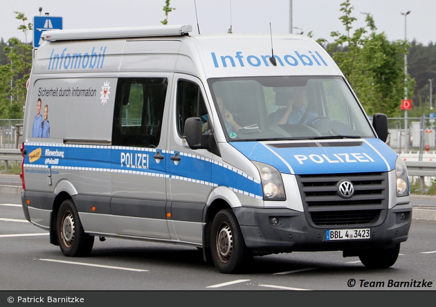 BBL4-3423 - VW Crafter - Infomobil