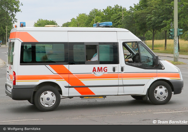 Krankentransport AMG - KTW 06 (B-A 6706)