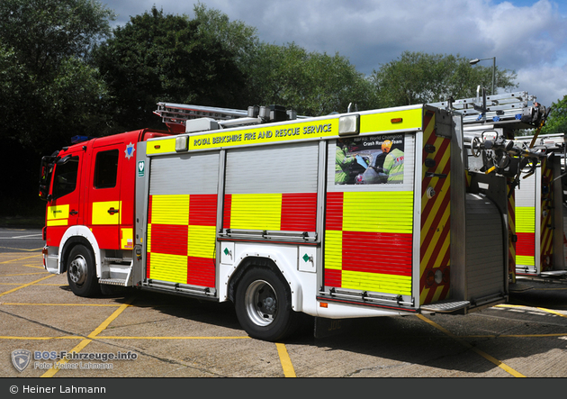 Bracknell - Royal Berkshire Fire and Rescue Service - WrL