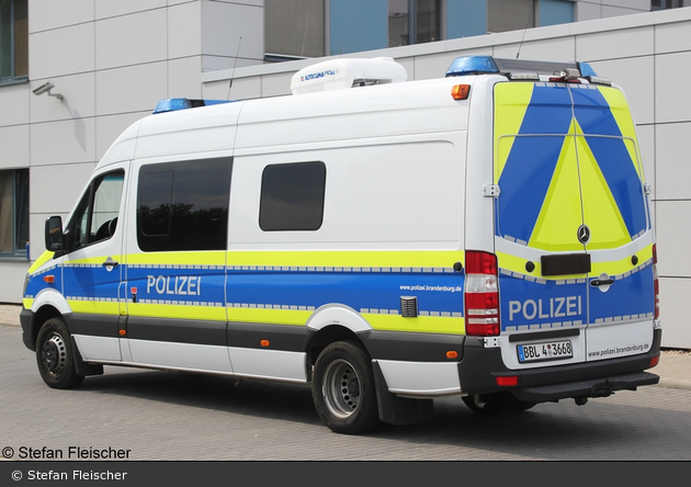 BBL4-3668 - MB Sprinter 516 CDI - SüGruKW