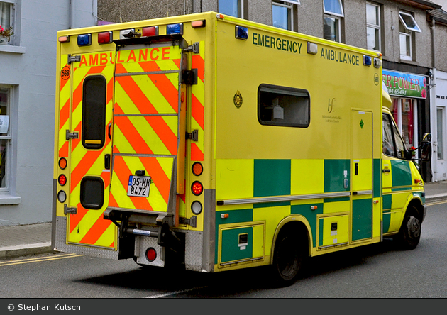 Wicklow - HSE National Ambulance Service - RTW - 566