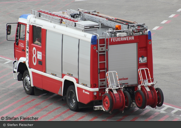 Florian Flughafen Berlin-Tegel Crash 08