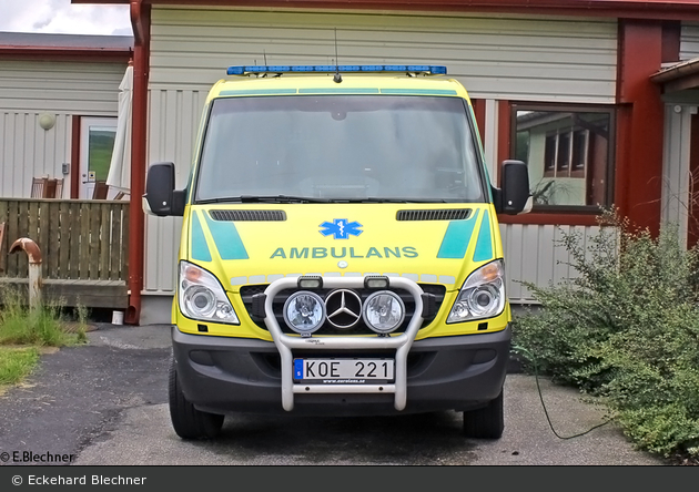 Munkedal - Västra Götaland Ambulanssjukvård - I-RTW - 3 54-96X0