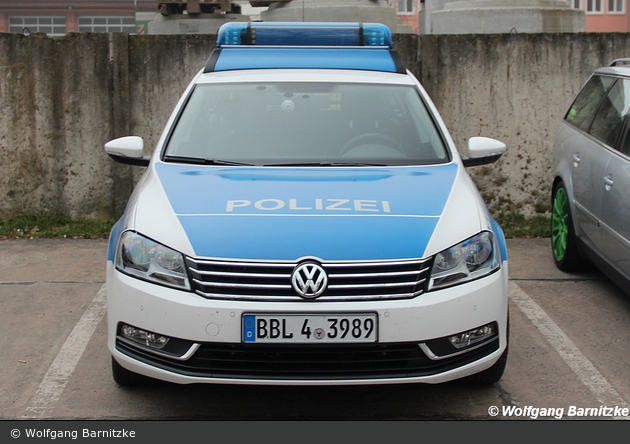 BBL4-3989 - VW Passat Variant - FuStW - Schönefeld