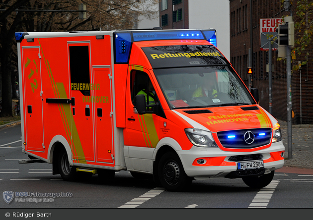 File:Bundesgrenzschutz Krankenwagen.png - Wikimedia Commons