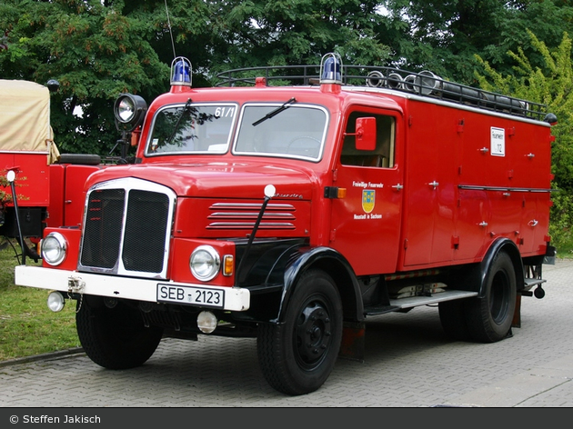 Florian Neustadt 11/61-01