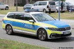 WHV-P 949 - VW Passat Variant - FuStW