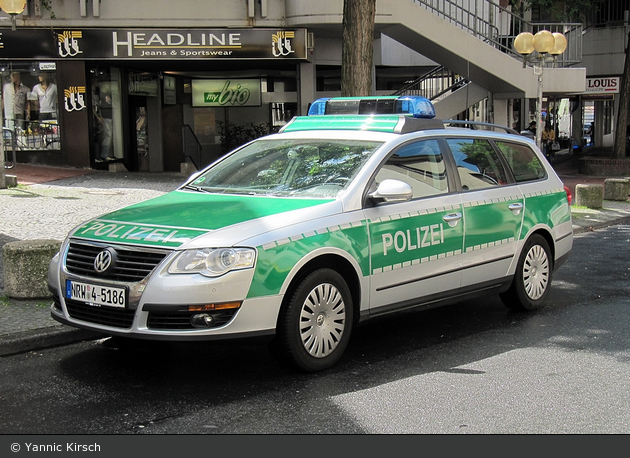 NRW4-5186 - VW Passat - FuStw