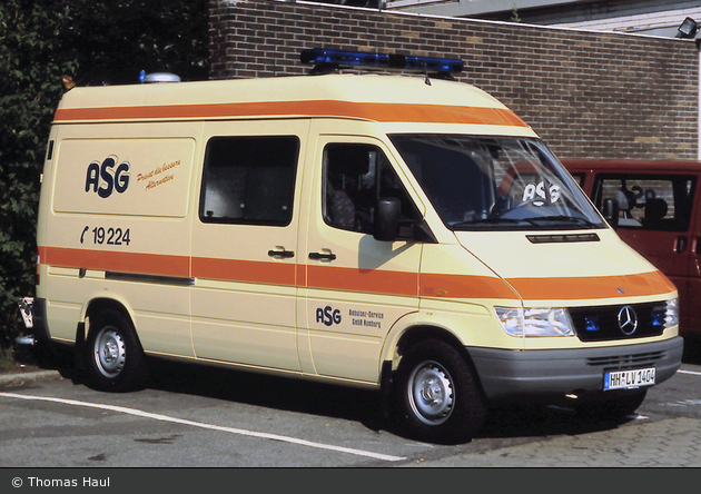 ASG Ambulanz - RTW (HH-LV 1404) (a.D.)
