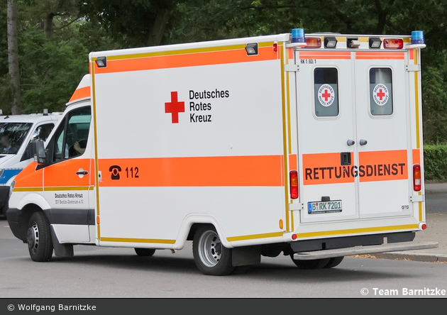 Rotkreuz Berlin RTW 7200/1 | Rotkreuz Berlin 01/83-01