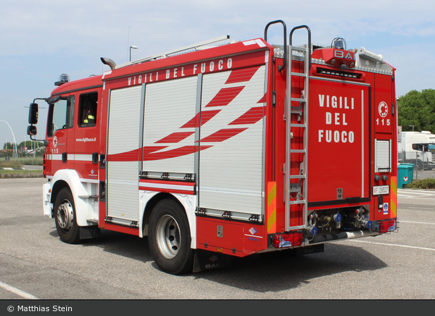 Jesolo - Vigili del Fuoco - HLF