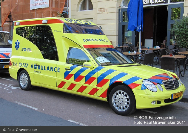 Zeist - Regionale Ambulance Voorziening Utrecht - N-KTW - 09-137 (a.D.)