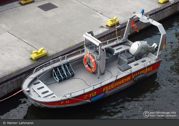 Florian Hamburg 11 Kleinboot