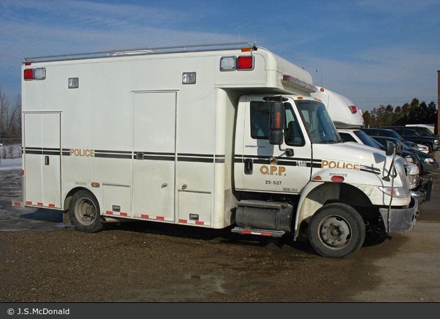 Ontario - Provincial Police - 25-537