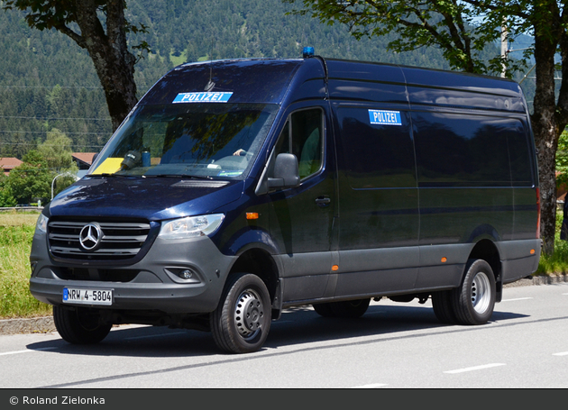 NRW4-5804 - MB Sprinter 519 CDI 4x4 - leLKW