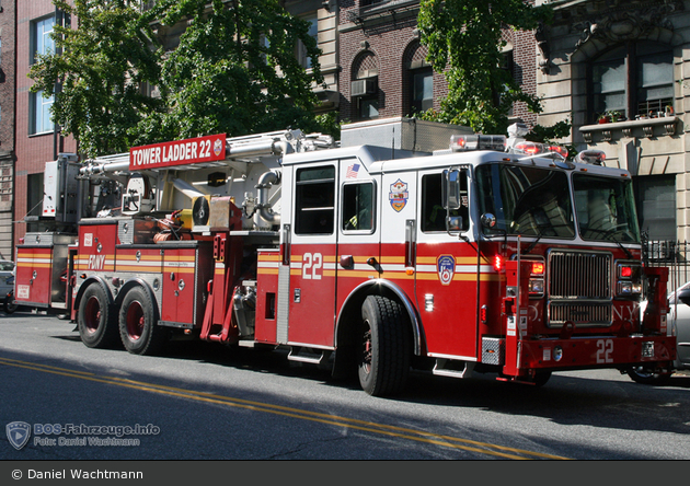 FDNY - Manhattan - Ladder 022 - TM