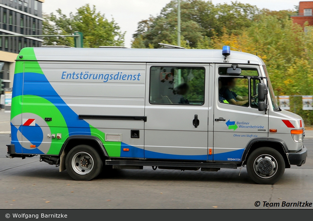 Einsatzfahrzeug: Berlin - Berliner Wasserbetriebe - Entstörungsdienst ...