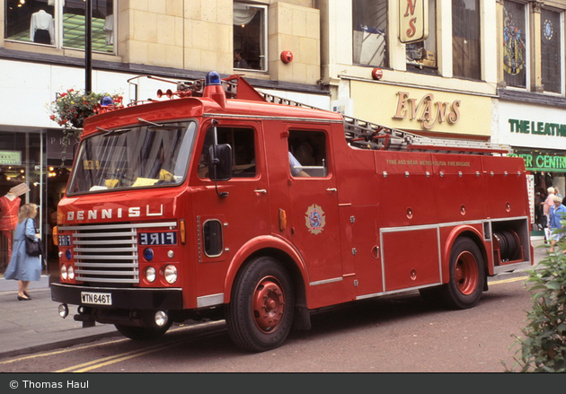 Newcastle - Tyne & Wear Fire & Rescue Service - P (a.D.)