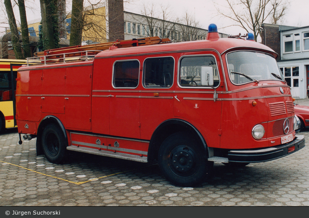Hamburger Feuerwehrhistoriker Pullman TLF 16 (HH-2639)
