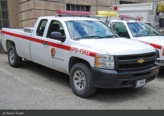 Yosemite Village - National Park Service - Fire Operations - Chief Car 530