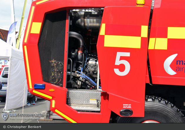 Manchester Airport - Fire Service - FLF 75/113-15-250 - ARFF