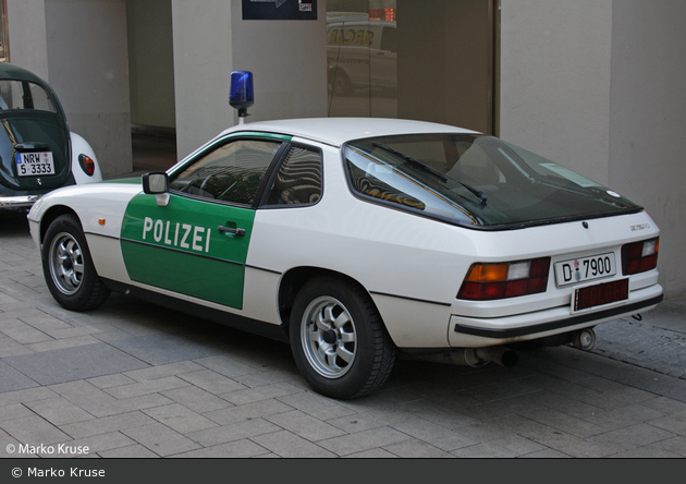 D-7900 - Porsche 924 - FuStW BAB (a.D.)