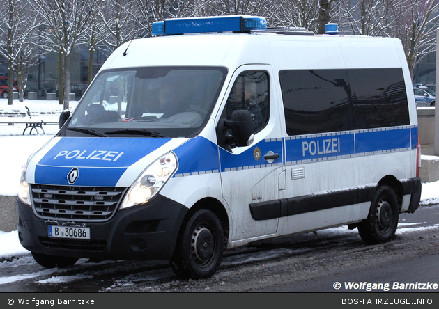 B-30686 - Renault Master - GruKW
