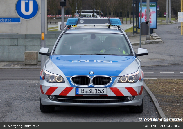B-30153 - BMW 520d Touring - FuStW BAB