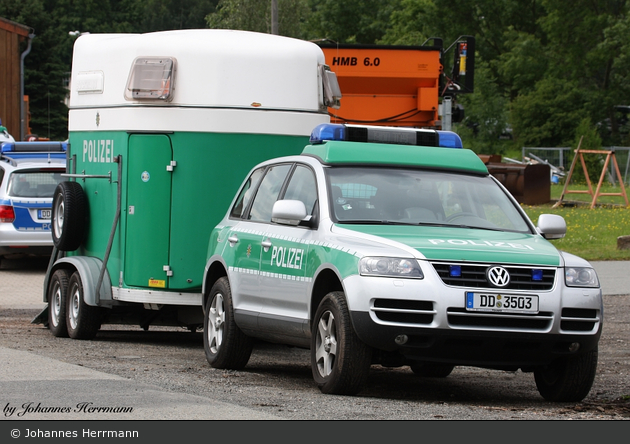 SN / Dresden - VW Touareg + Pferdetransportanhänger - Reiterstaffel