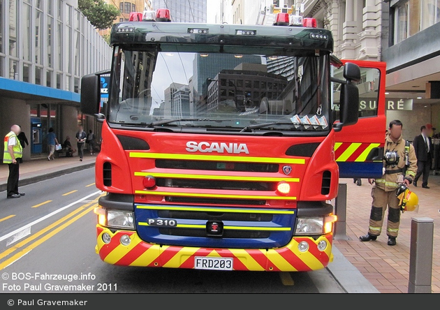 Wellington City - New Zealand Fire Service - Pump Rescue Tender - Wellington 217 (a.D./2)