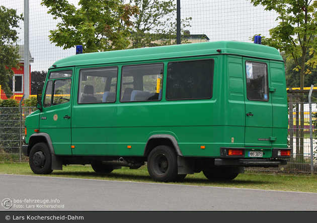 HH-3871 - MB 711 D - GruKw (alt) (a.D.)