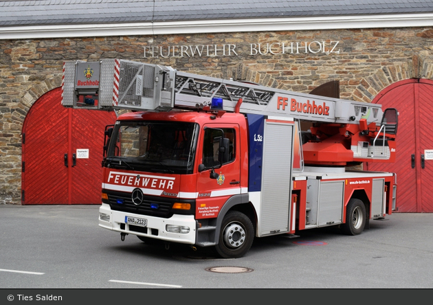 Florian Buchholz 11/33-01