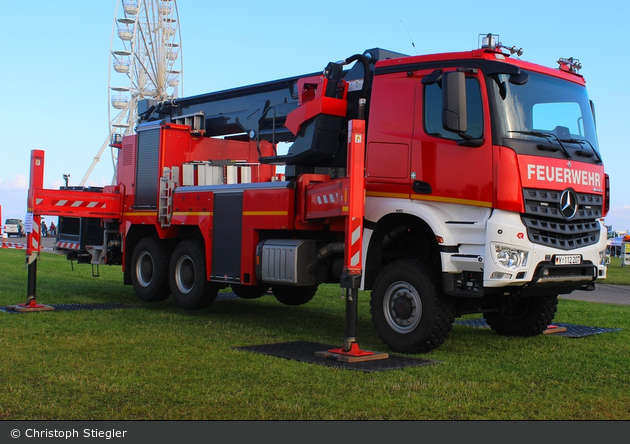 Jever - Feuerwehr - FeuerwRettKfz LfzBes