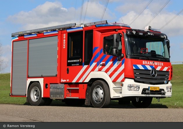 Utrecht - Veiligheidsregio - Brandweer - HLF - 09-8035