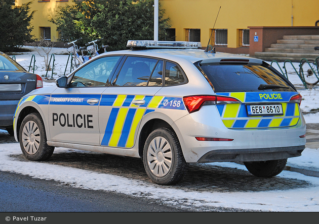 Pardubice - Policie - FuStW - 6E8 8610