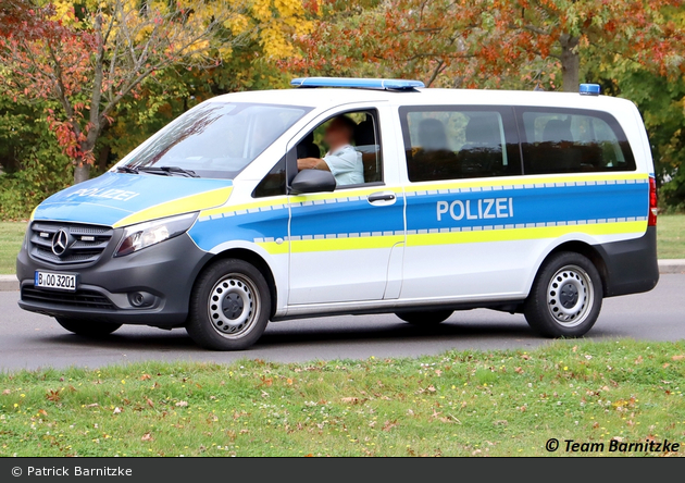 Polizei - MB Vito 114 CDI - FuStW