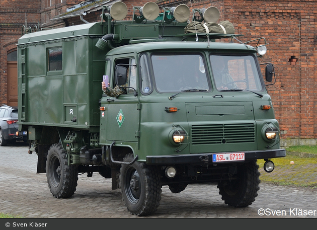 Aschersleben - Robur LO2002A - Lautsprecherwagen