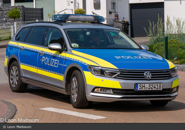 SH-32418 - VW Passat Variant - FuStW