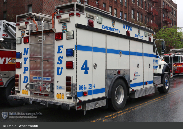 Einsatzfahrzeug Nypd Bronx Emergency Service Unit Ess 4