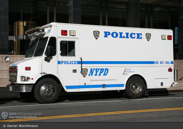 NYPD - Bronx - Strategic Response Group Disorder Control Unit - GefKW 1985