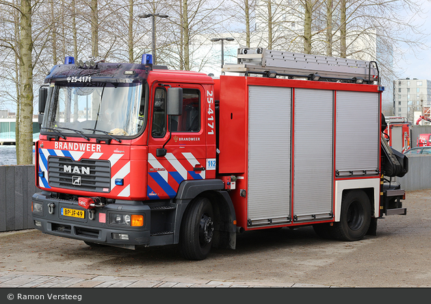 Almere - Brandweer - RW - 25-4171