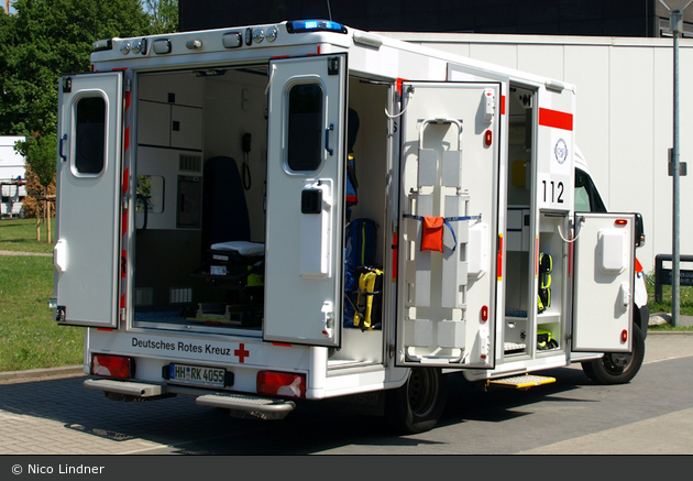 Rotkreuz Hamburg RTW (HH-RK 4055) (a.D)