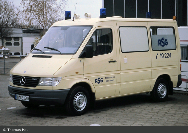 ASG Ambulanz - KTW (HH-LE 1540) (a.D.)
